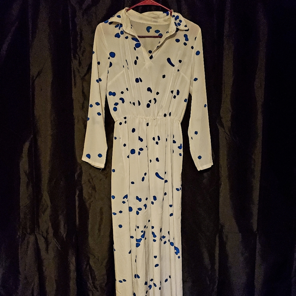 Vintage long sleeve dress with collar